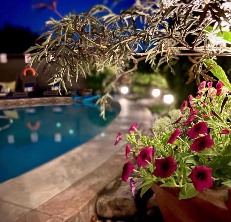 A Vista Villa Couples Retreat Κελόουνα  Εξωτερικό φωτογραφία