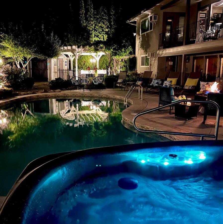 A Vista Villa Couples Retreat Κελόουνα  Εξωτερικό φωτογραφία
