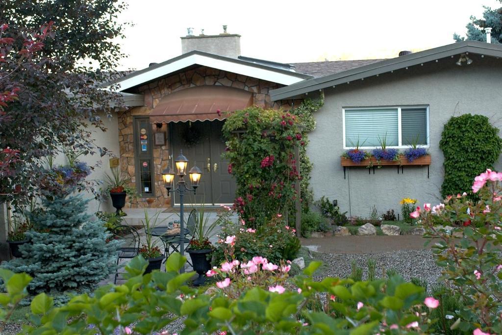 A Vista Villa Couples Retreat Κελόουνα  Εξωτερικό φωτογραφία