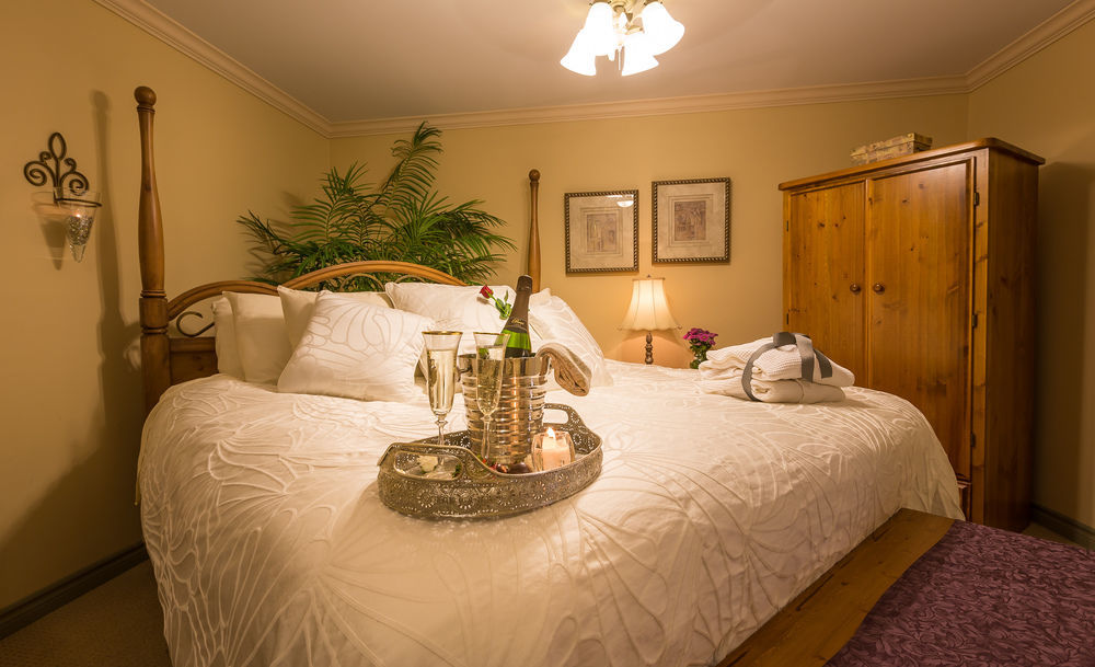 A Vista Villa Couples Retreat Κελόουνα  Εξωτερικό φωτογραφία